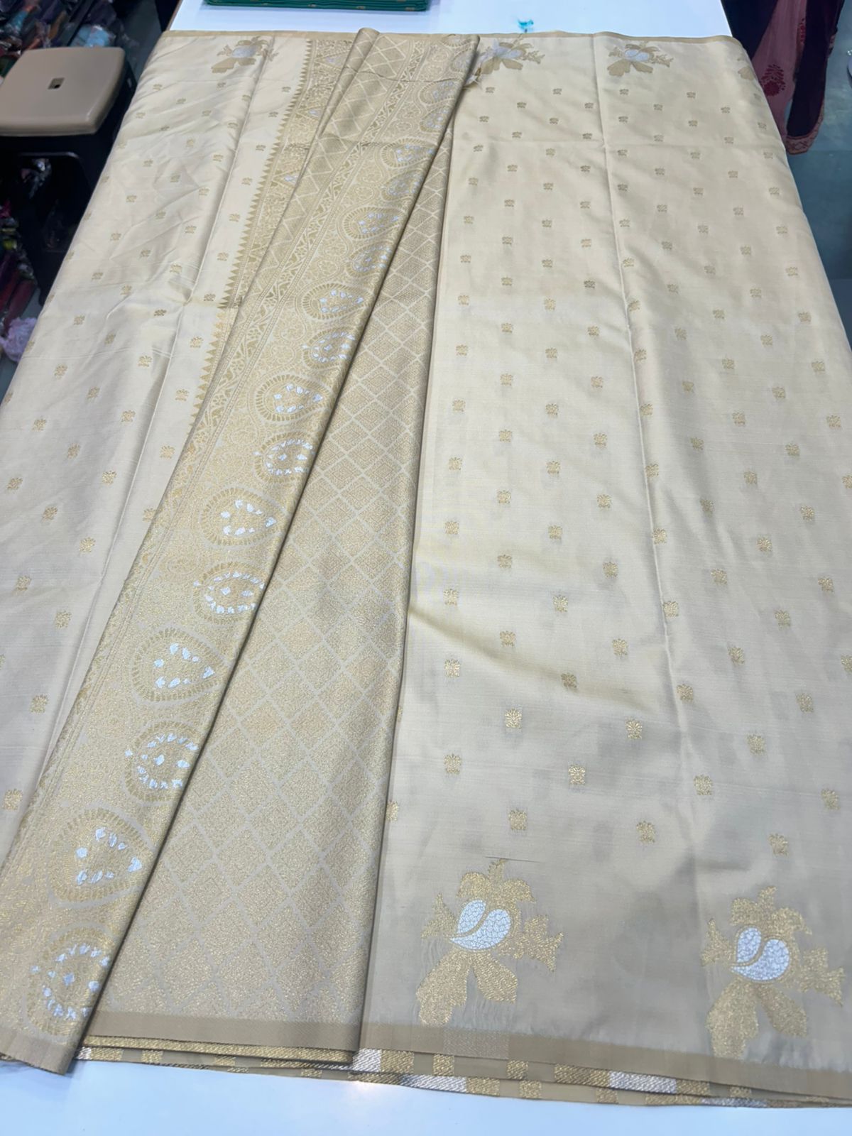 Soft Silk Self Butta Saree (2438A)