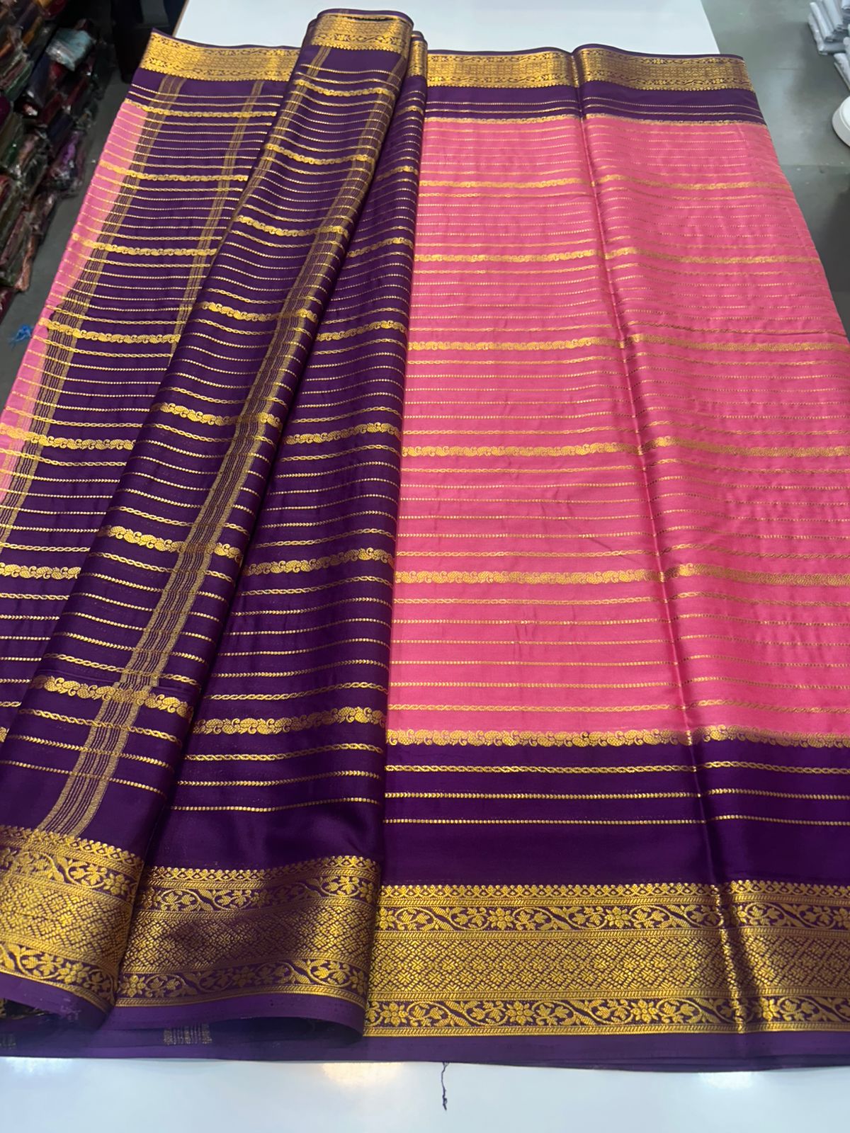 Crepe Lines Saree With Contrast Blouse (2440B)
