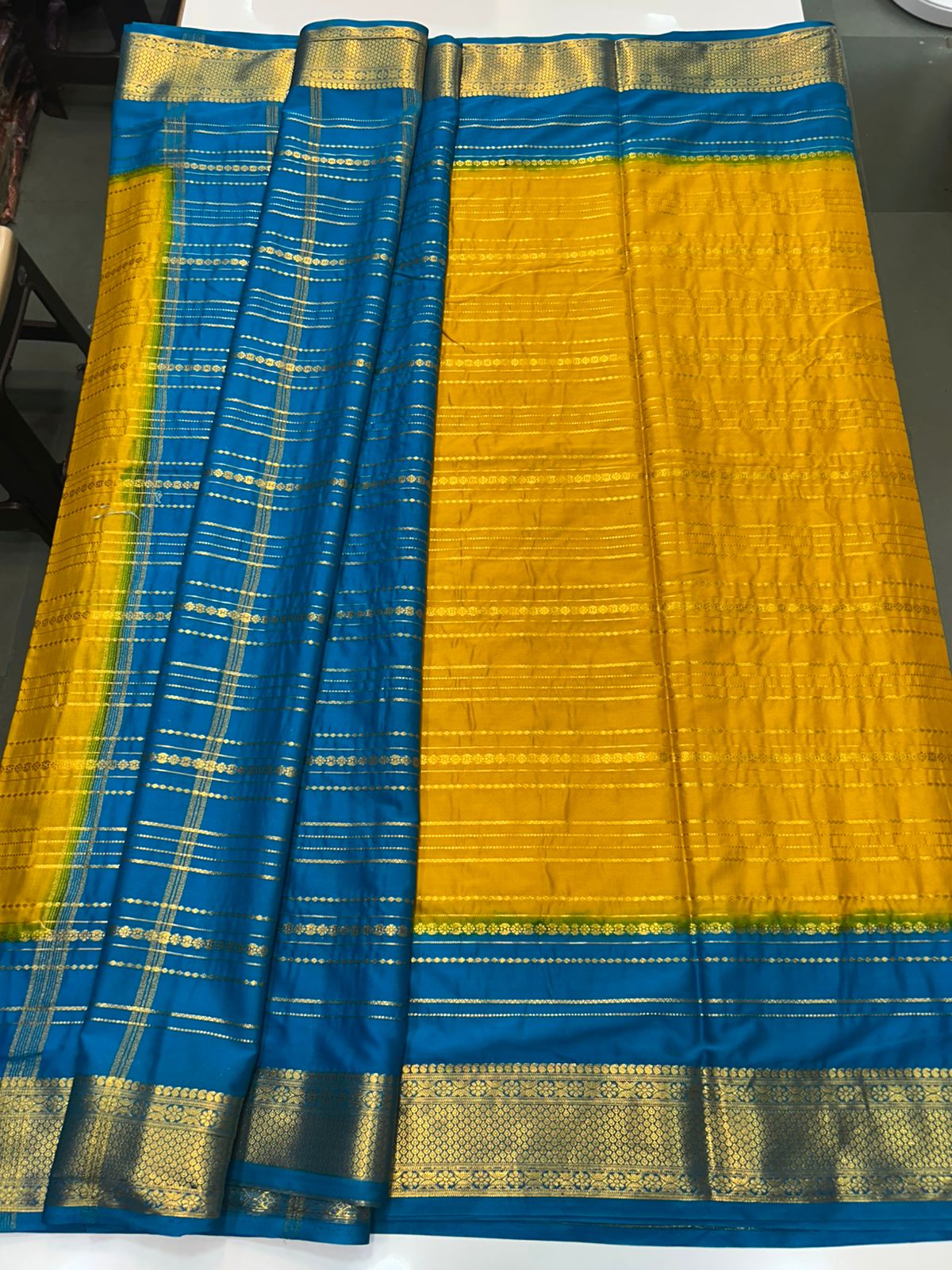 Crepe Lines Saree (2440C)