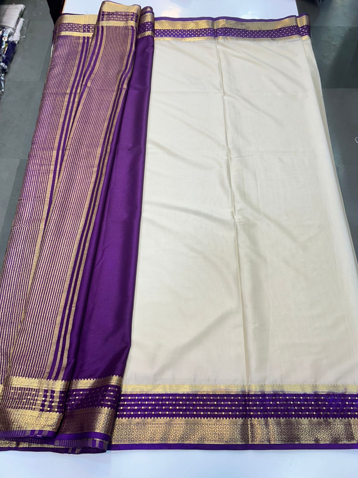 Crepe Premium Saree Contrast Blouse (2440F)