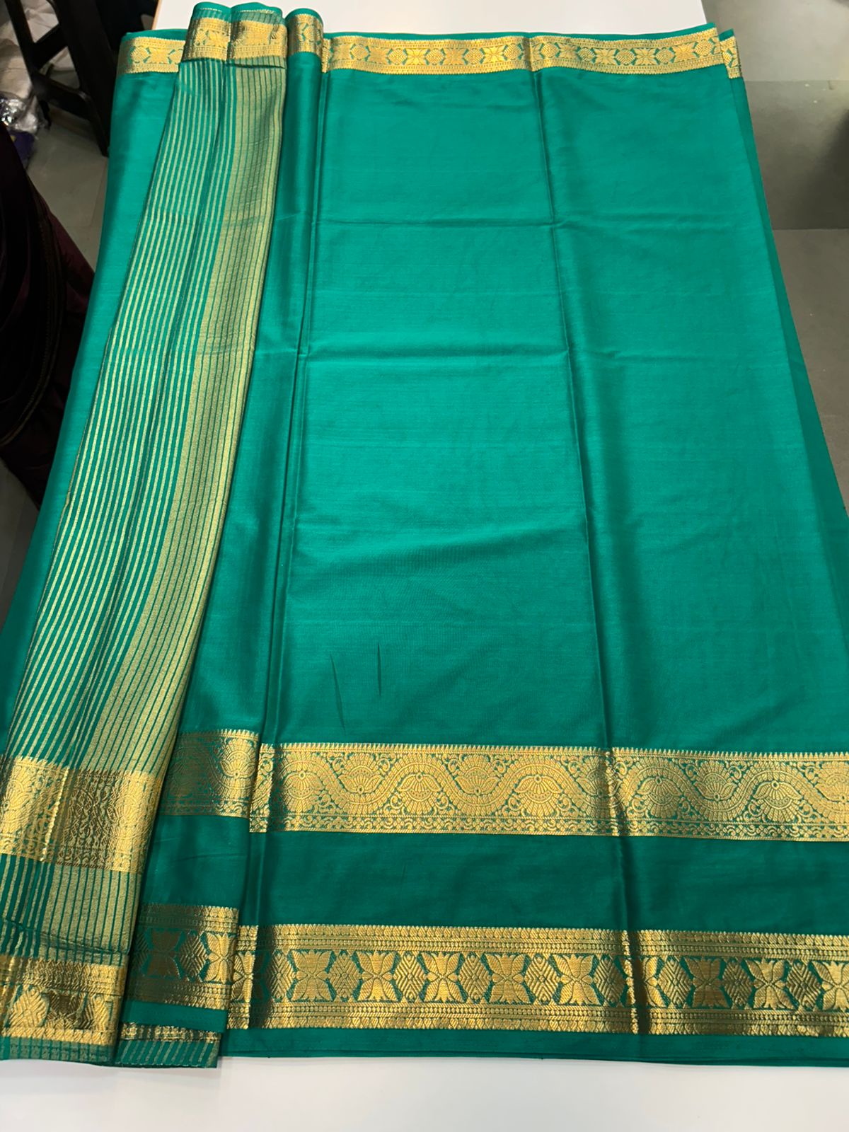 Crepe Self Saree (2507)