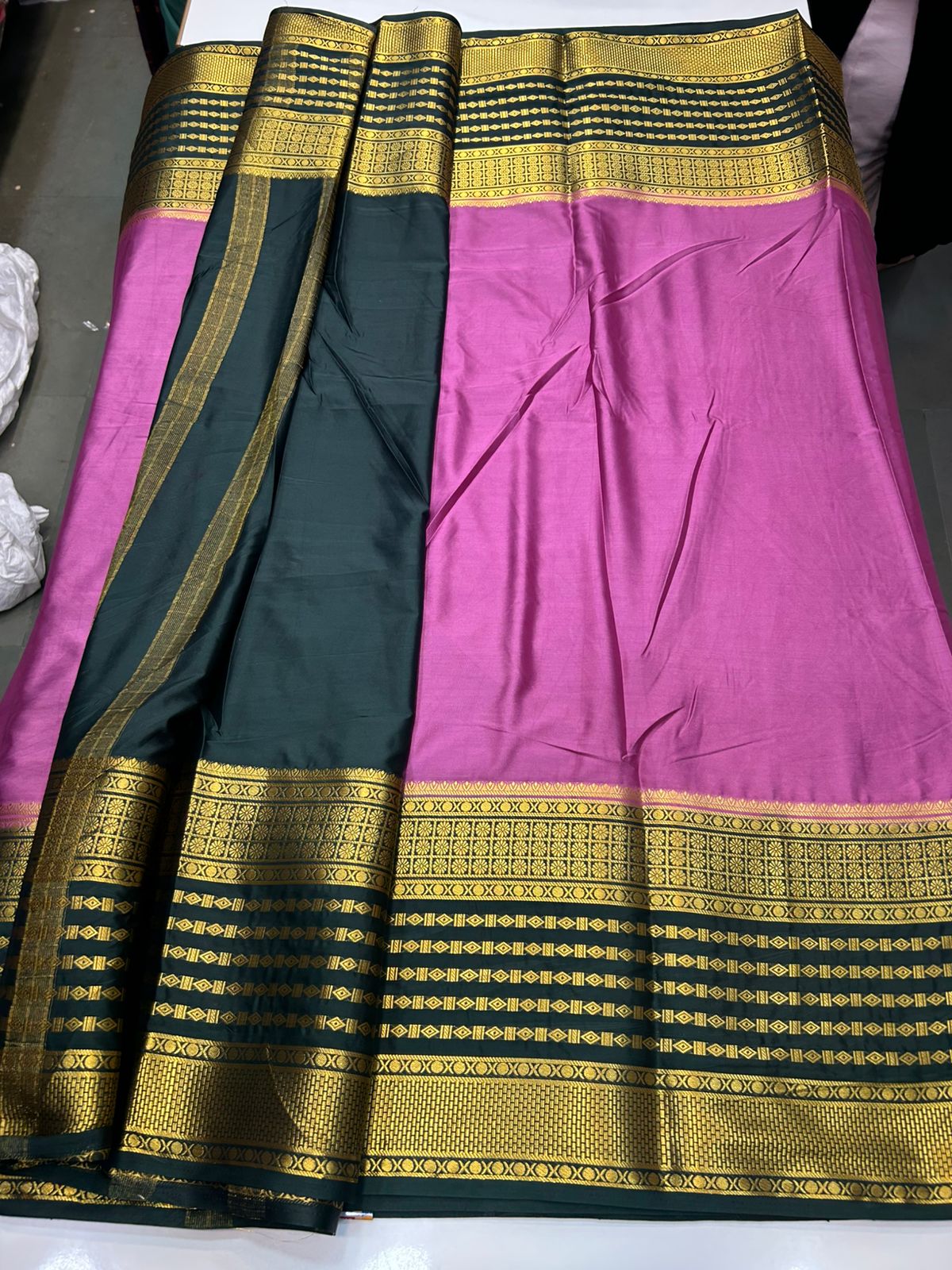 Mysore Crepe Bentex Border Saree (2526)