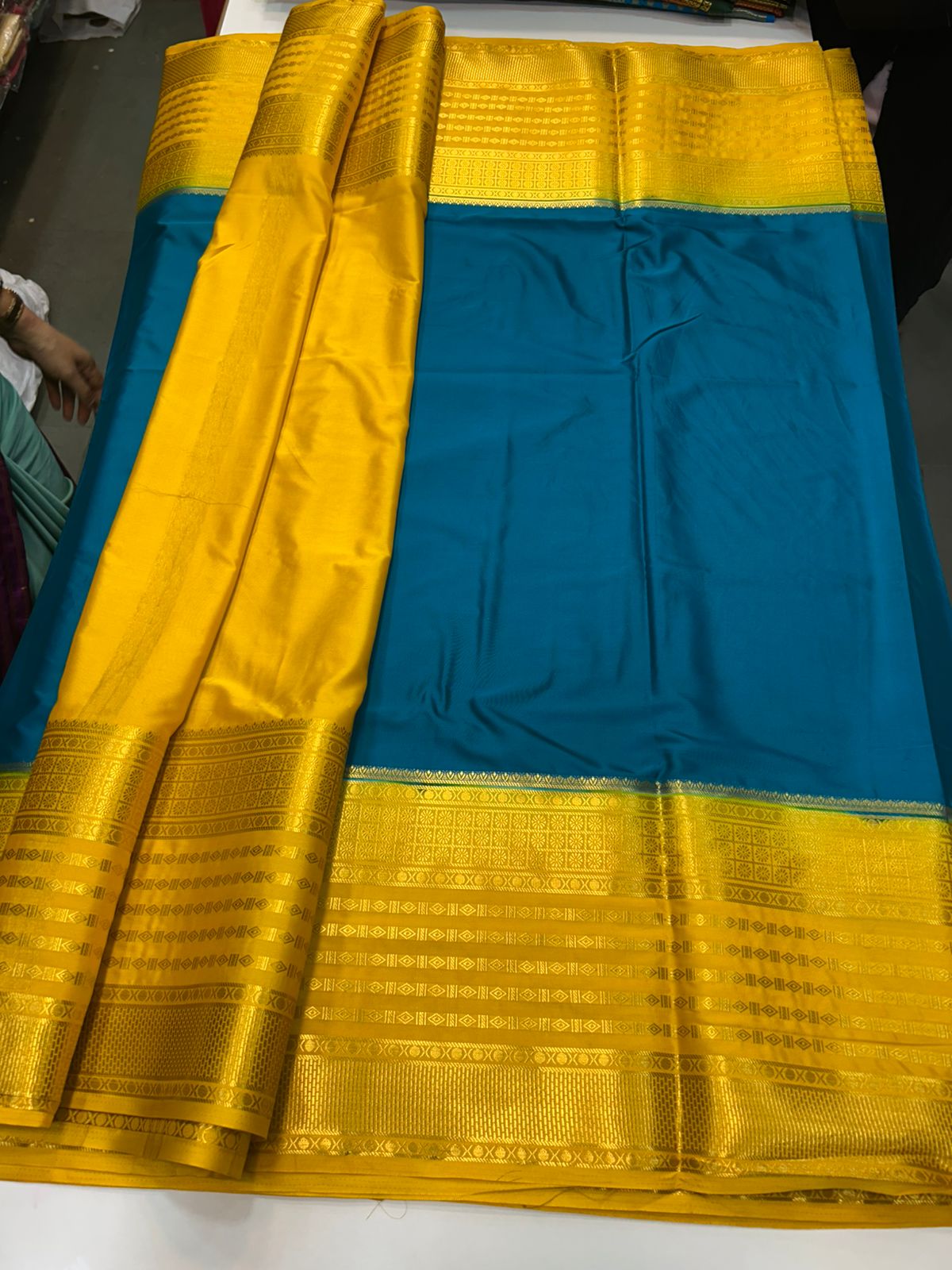 Mysore Crepe Bentex Border Saree (2526)