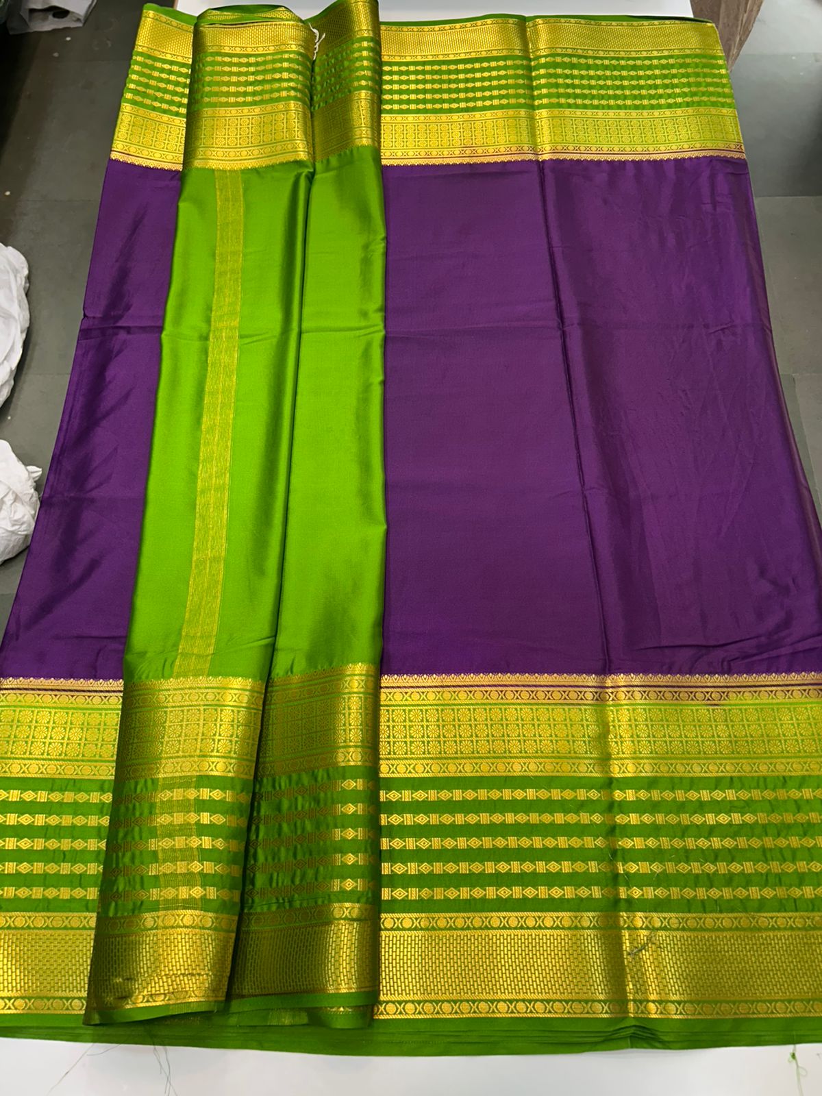 Mysore Crepe Bentex Border Saree (2526)