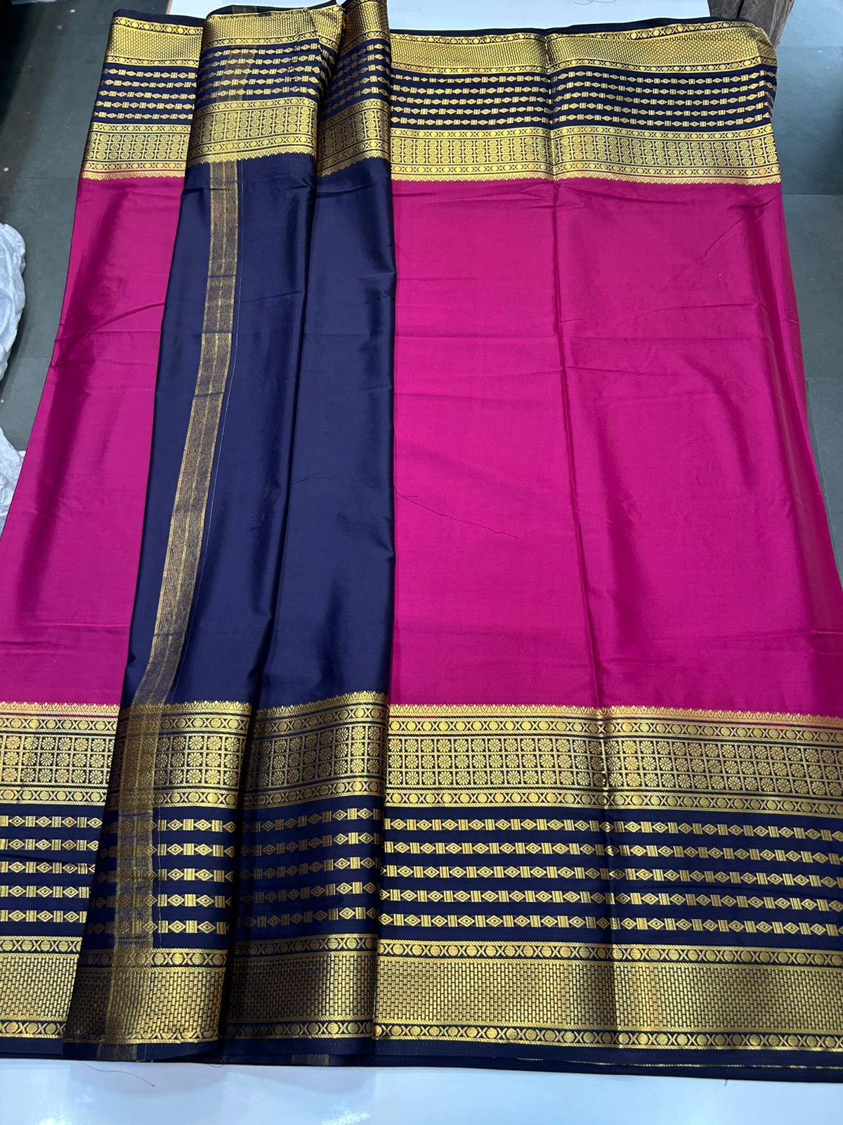 Mysore Crepe Bentex Border Saree (2526)