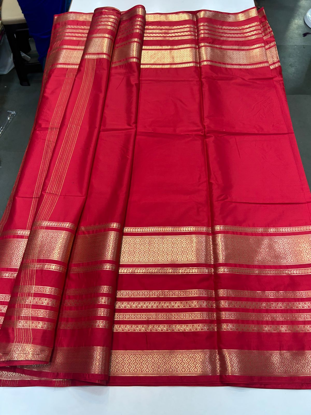 Mysore Crepe Self Big Bentex Saree (2536)