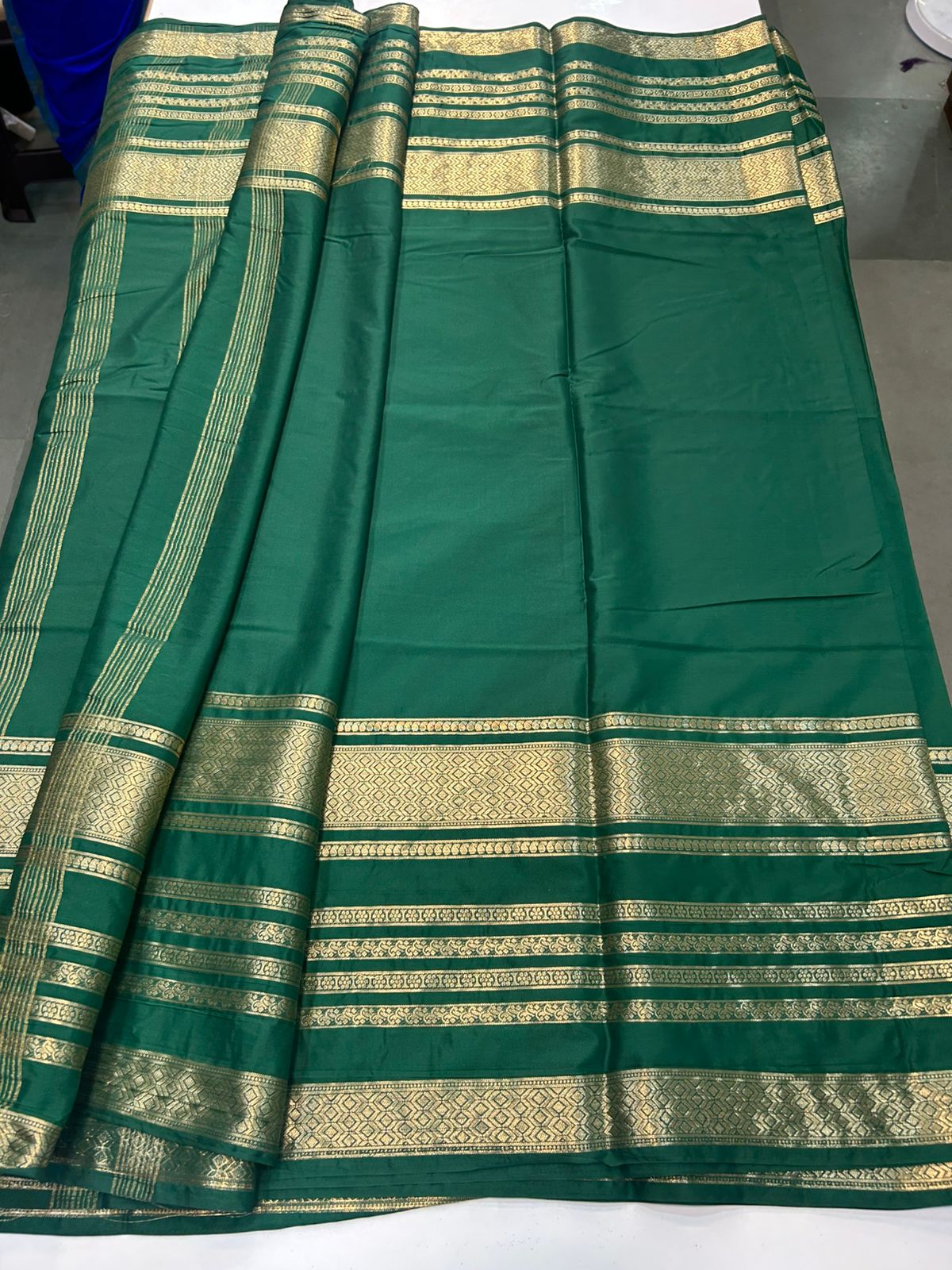 Mysore Crepe Self Big Bentex Saree (2536)