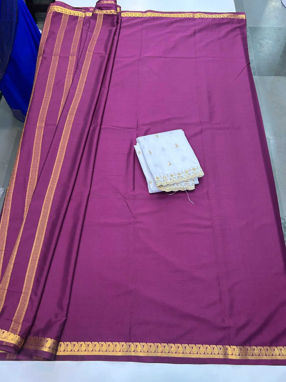 Mysore Crepe Small Border (2539)
