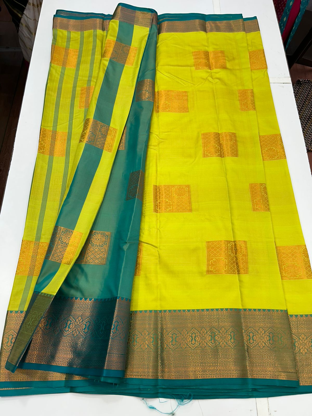 Semi Silk Butta Saree (2530A)