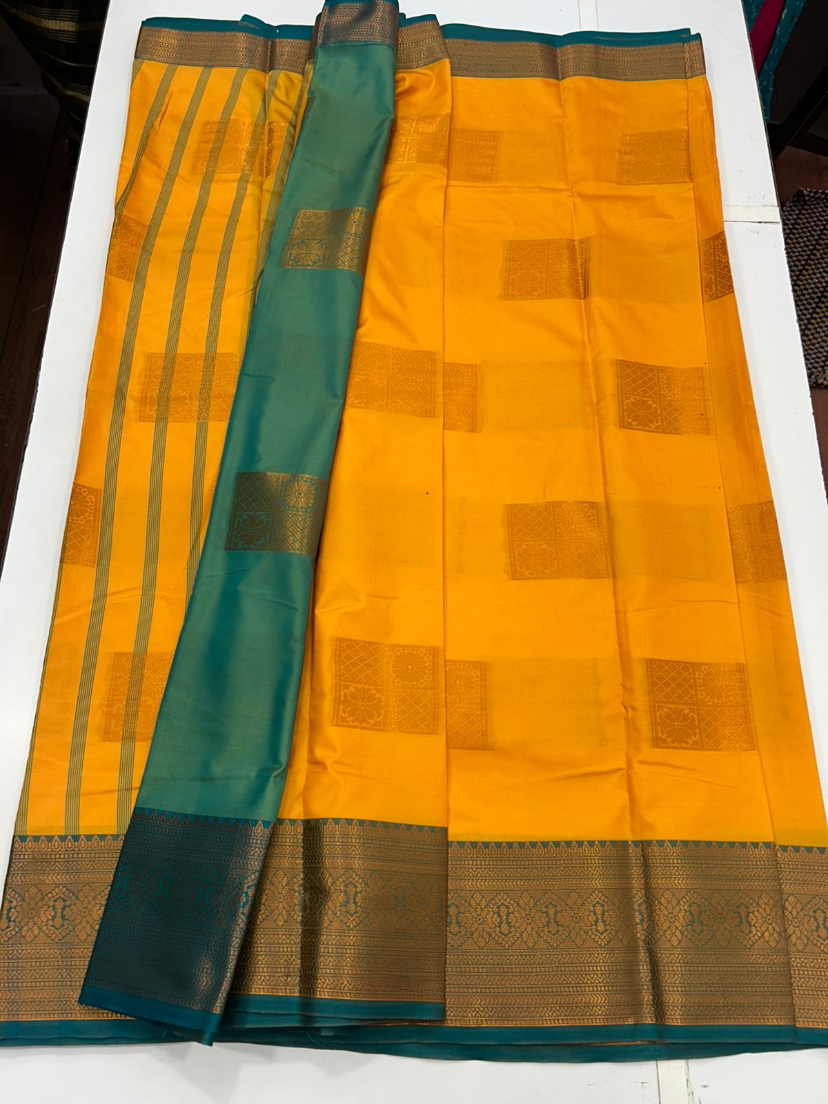 Semi Silk Butta Saree (2530A)