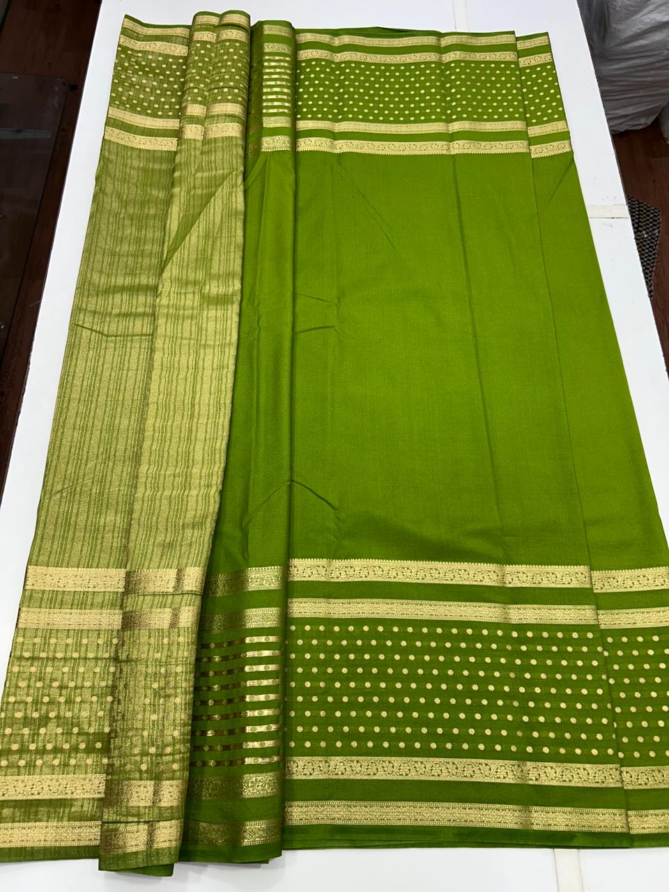 Mysore Crepe Self Saree (2568)