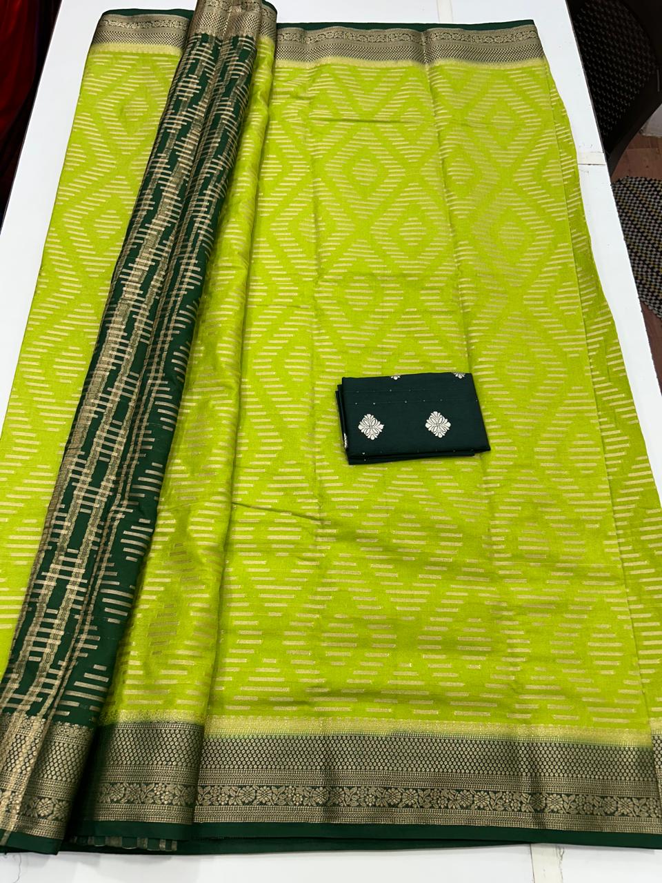 Viscos Georgette Diamond Saree (2604)