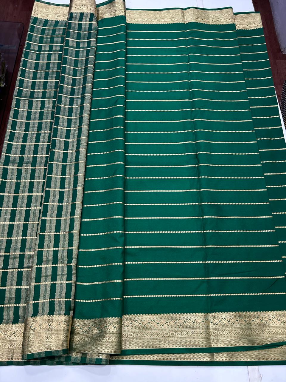 Crepe Georgette Body Lines Saree (2623A)