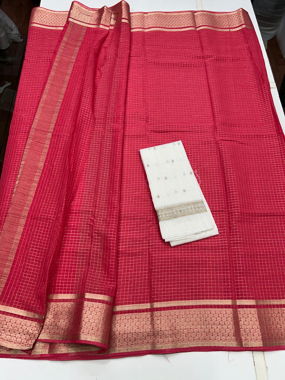 Chinnon Self Chex Saree (2674)