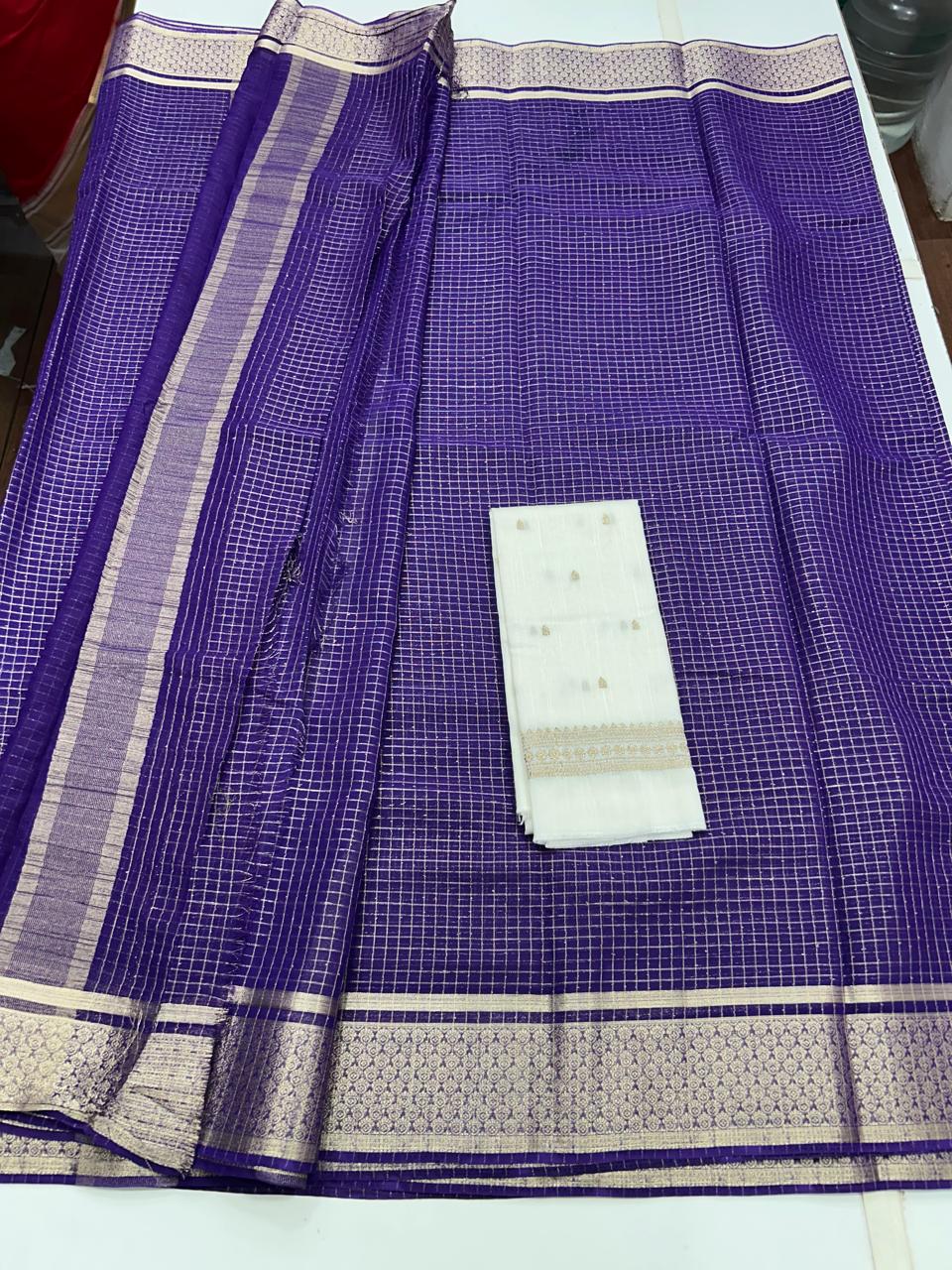 Chinnon Self Chex Saree (2674)