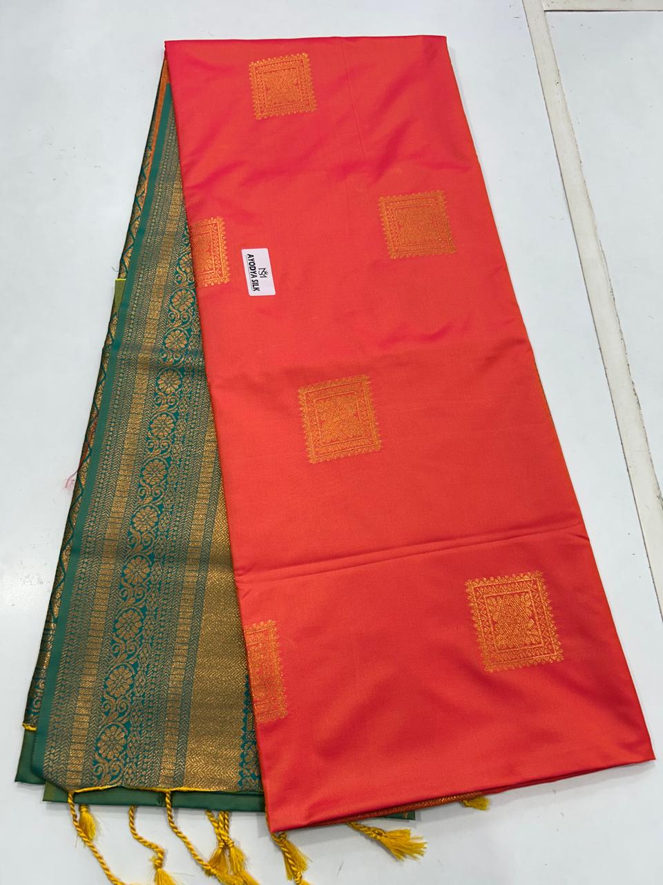 Soft Silk Butta Saree (2370)