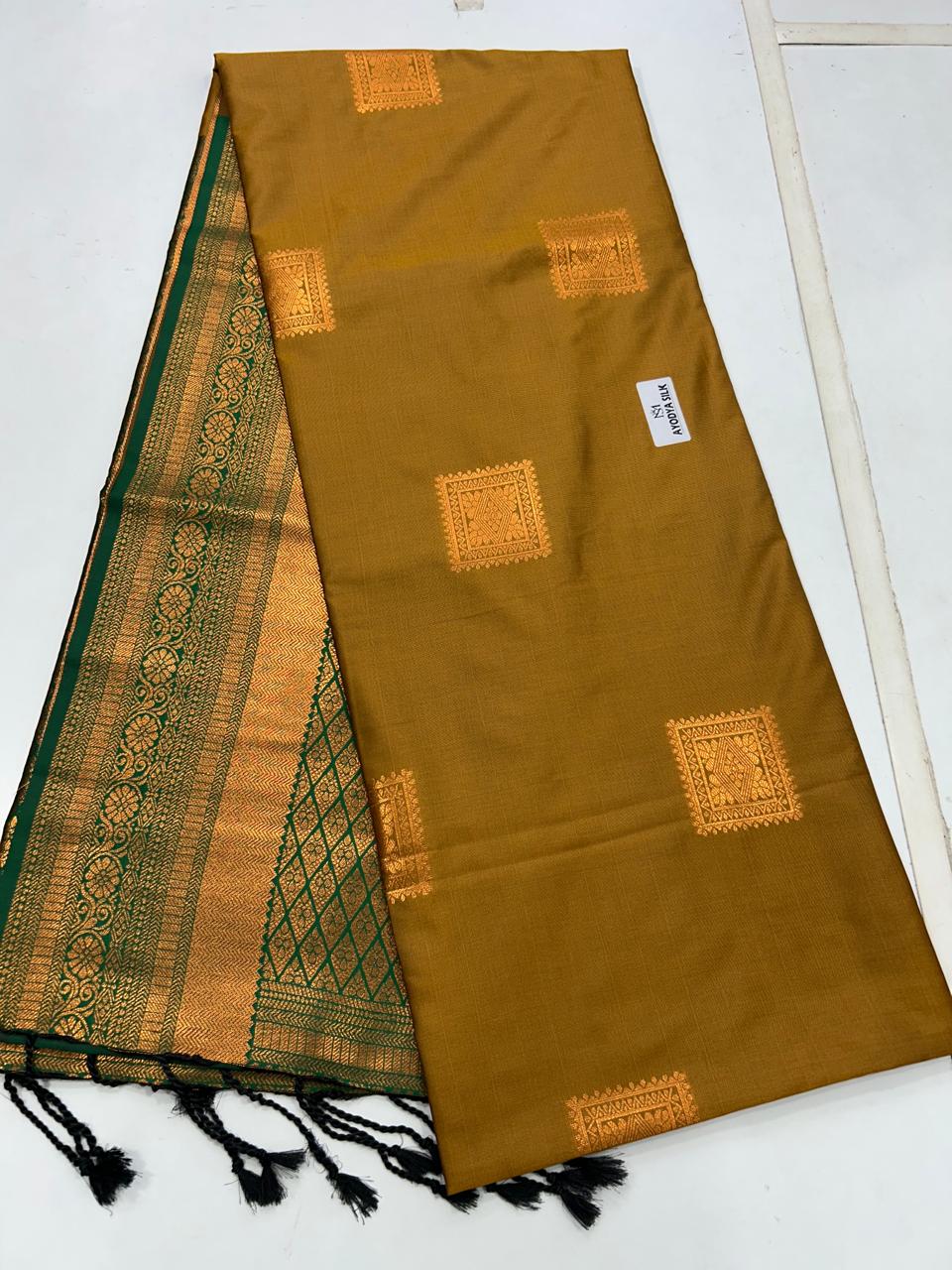 Soft Silk Butta Saree (2370)