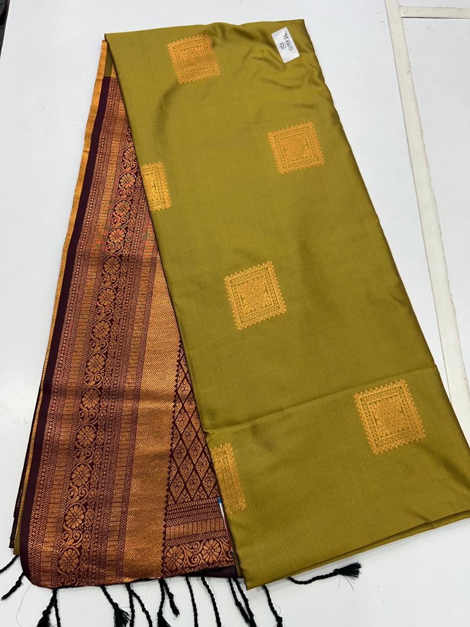 Soft Silk Butta Saree (2370)