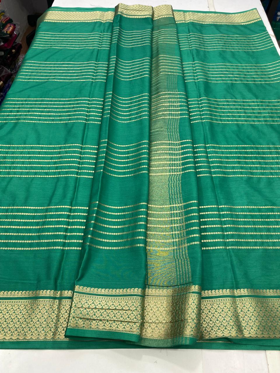 Crepe Georgette Body Lines Saree (2623C)