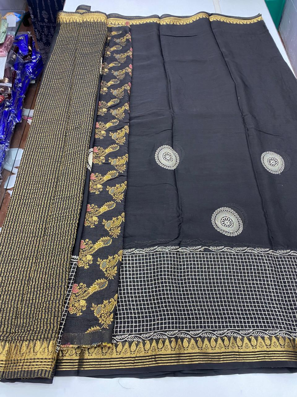 Soft Chinnon Grand Embroidered Saree (2724)
