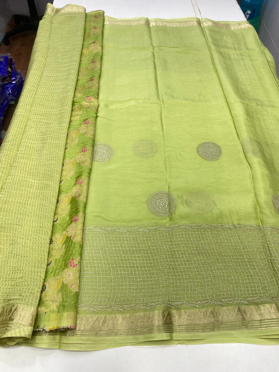 Soft Chinnon Grand Embroidered Saree (2724)
