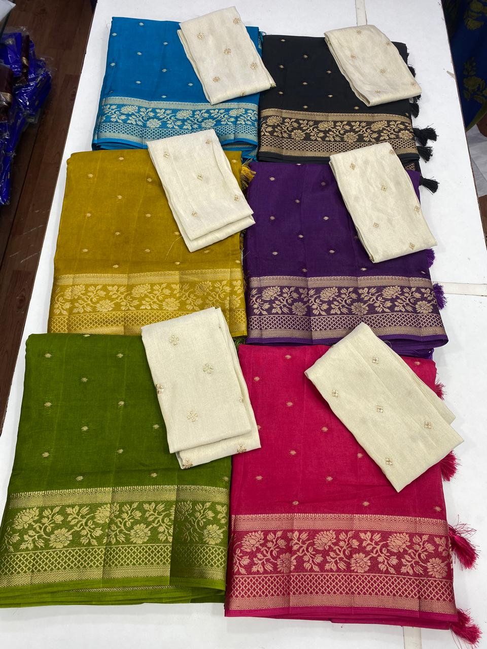 Crepe Georgette Butta Saree (2727)