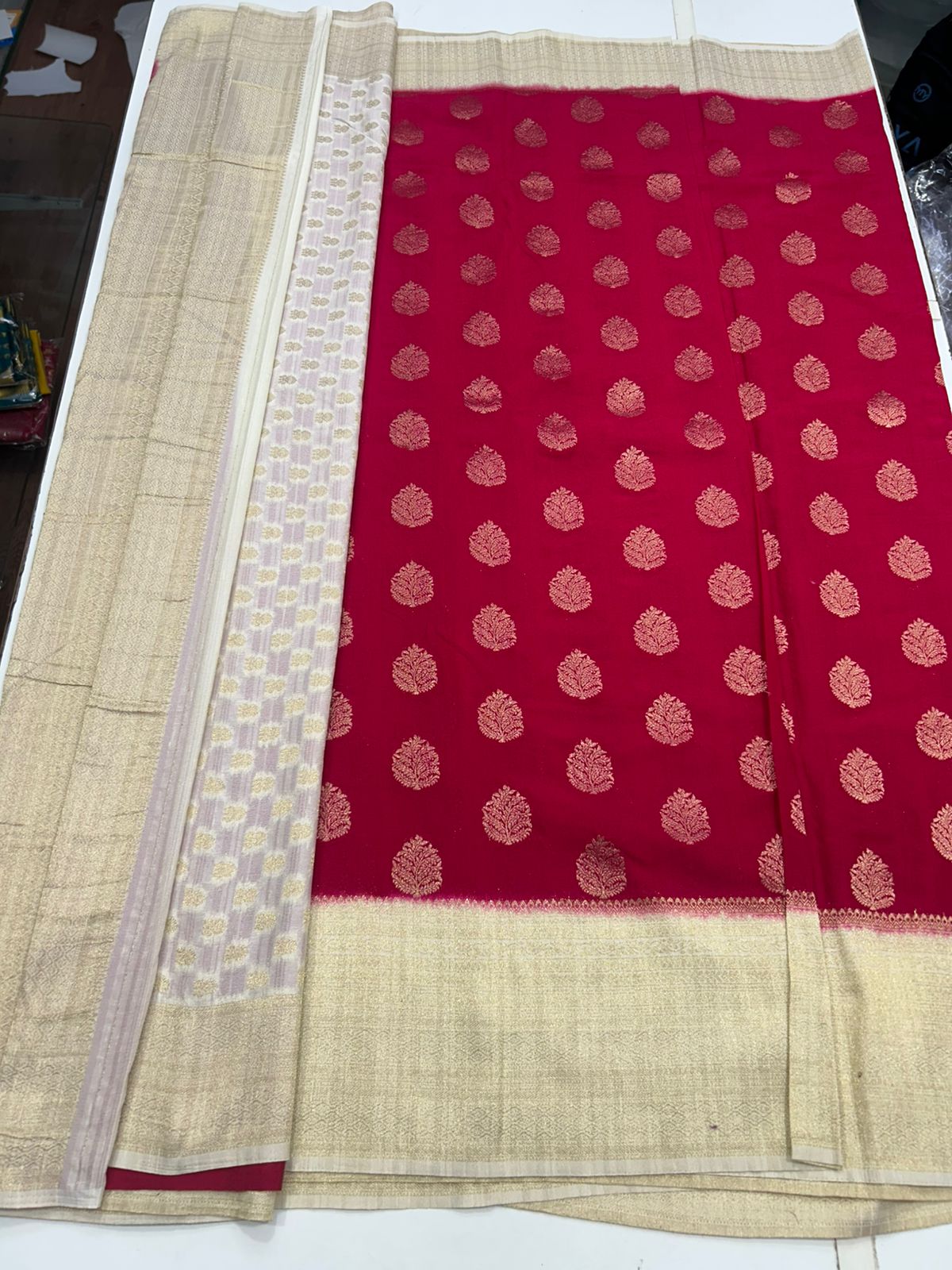 Khaddi Georgette Butta Saree (2784)