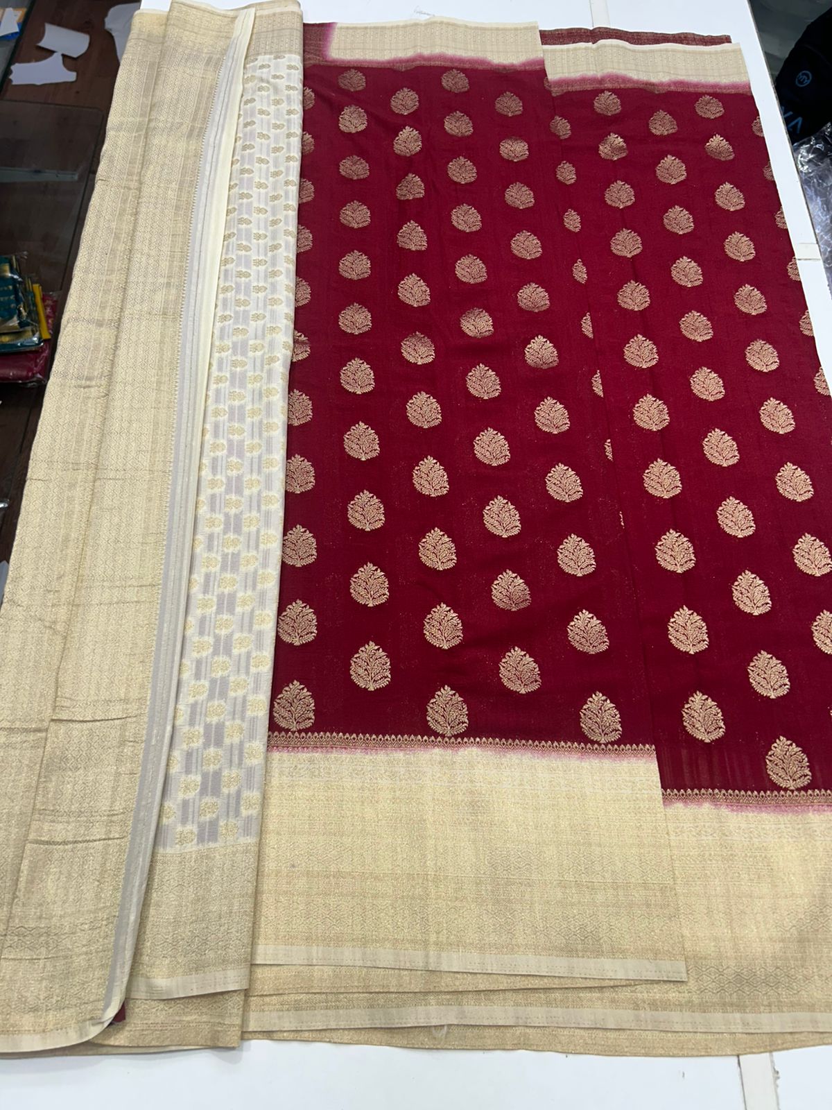 Khaddi Georgette Butta Saree (2784)