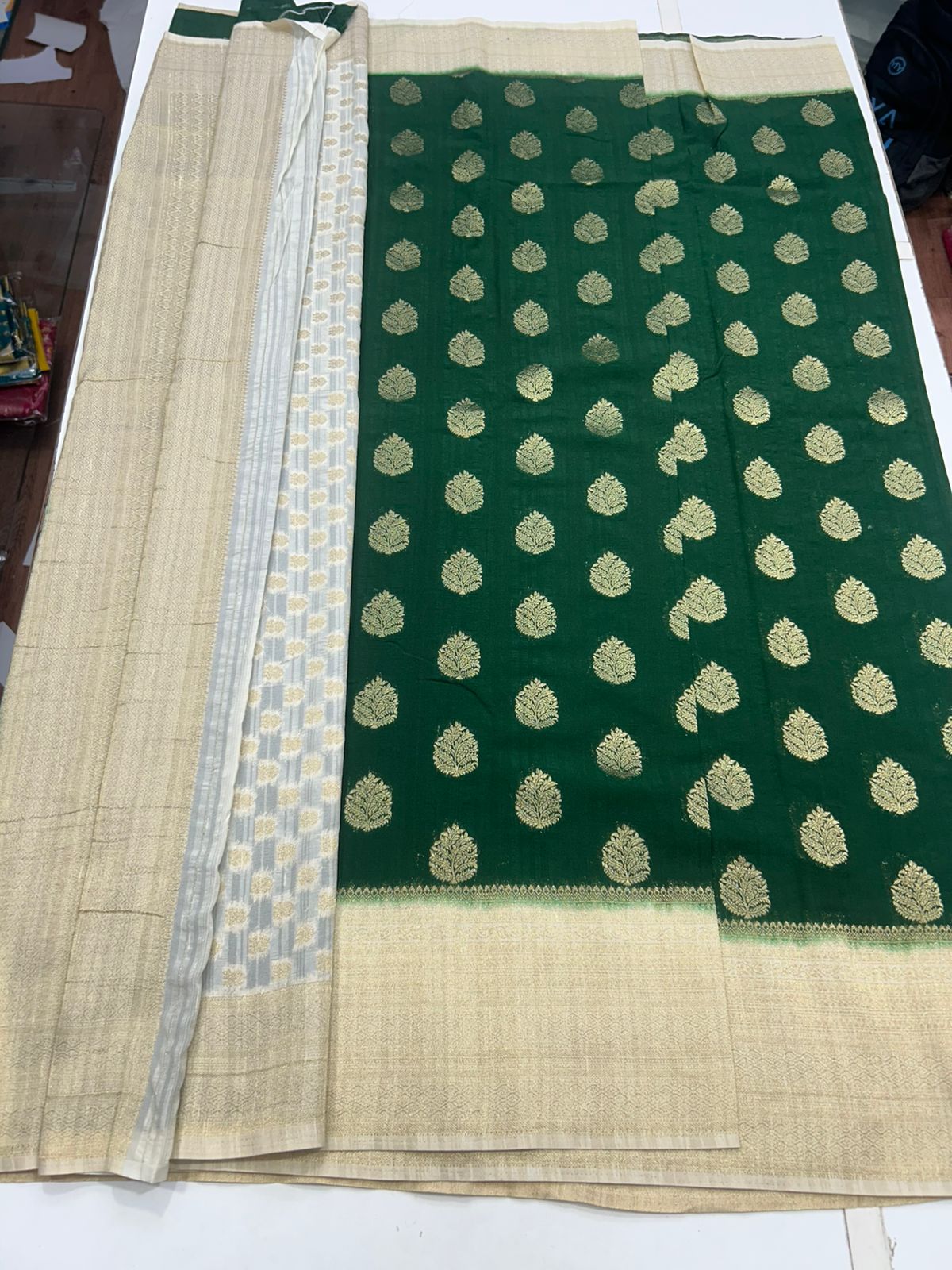 Khaddi Georgette Butta Saree (2784)