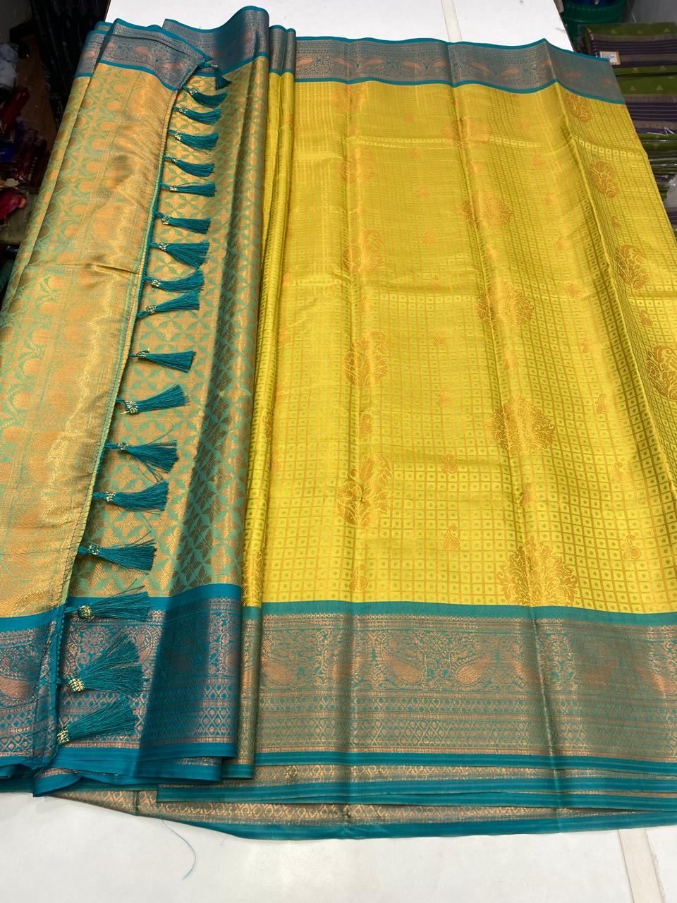 Semi Silk Broket Saree (2781)
