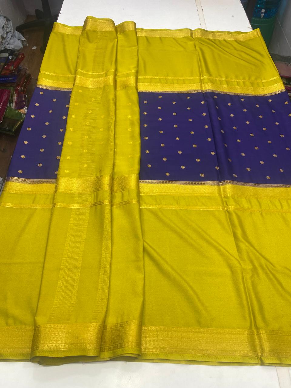 Mysore Crepe Big Border Saree (2807A)