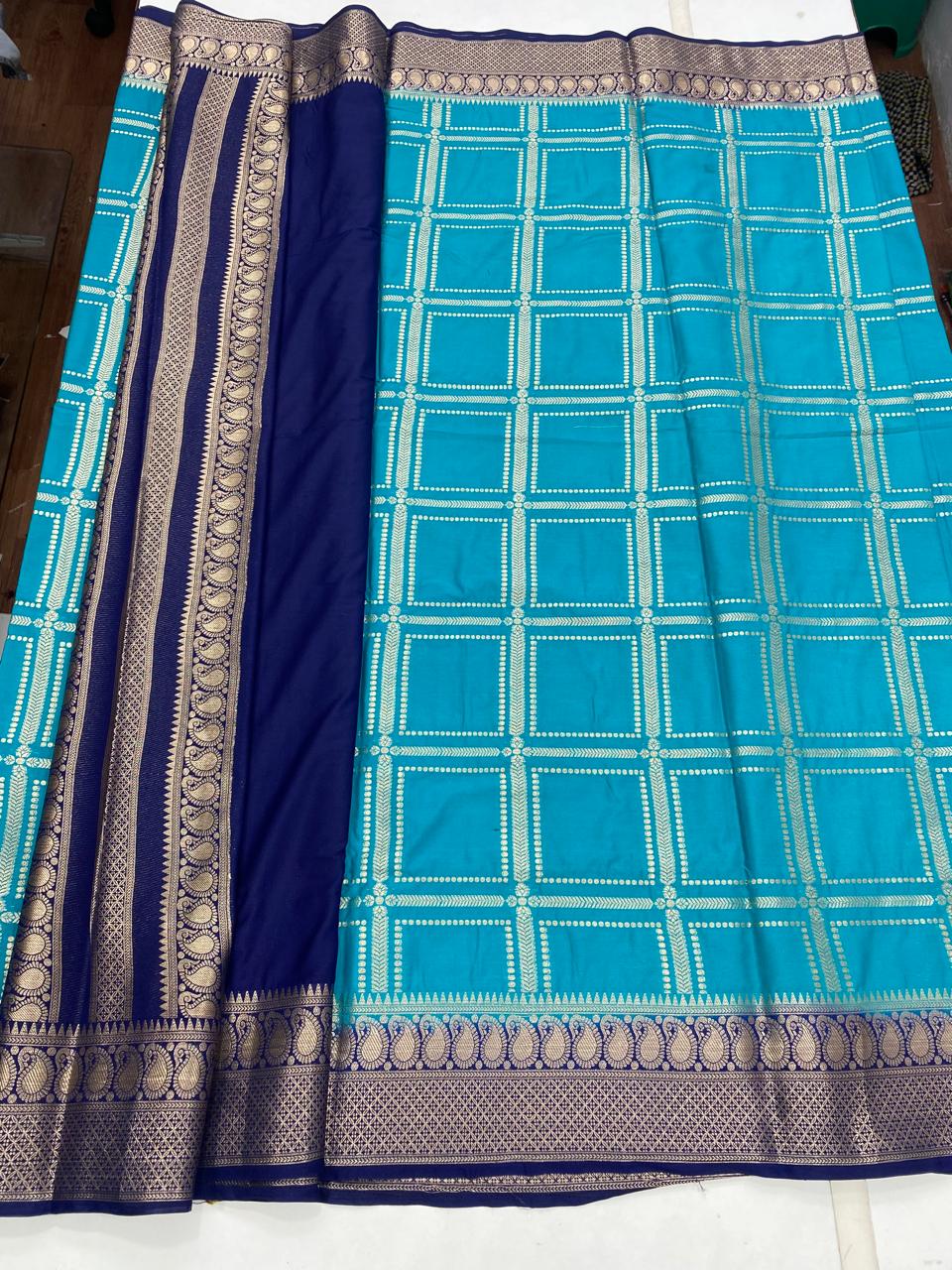 Mysore Crepe Checks Saree (2855B)