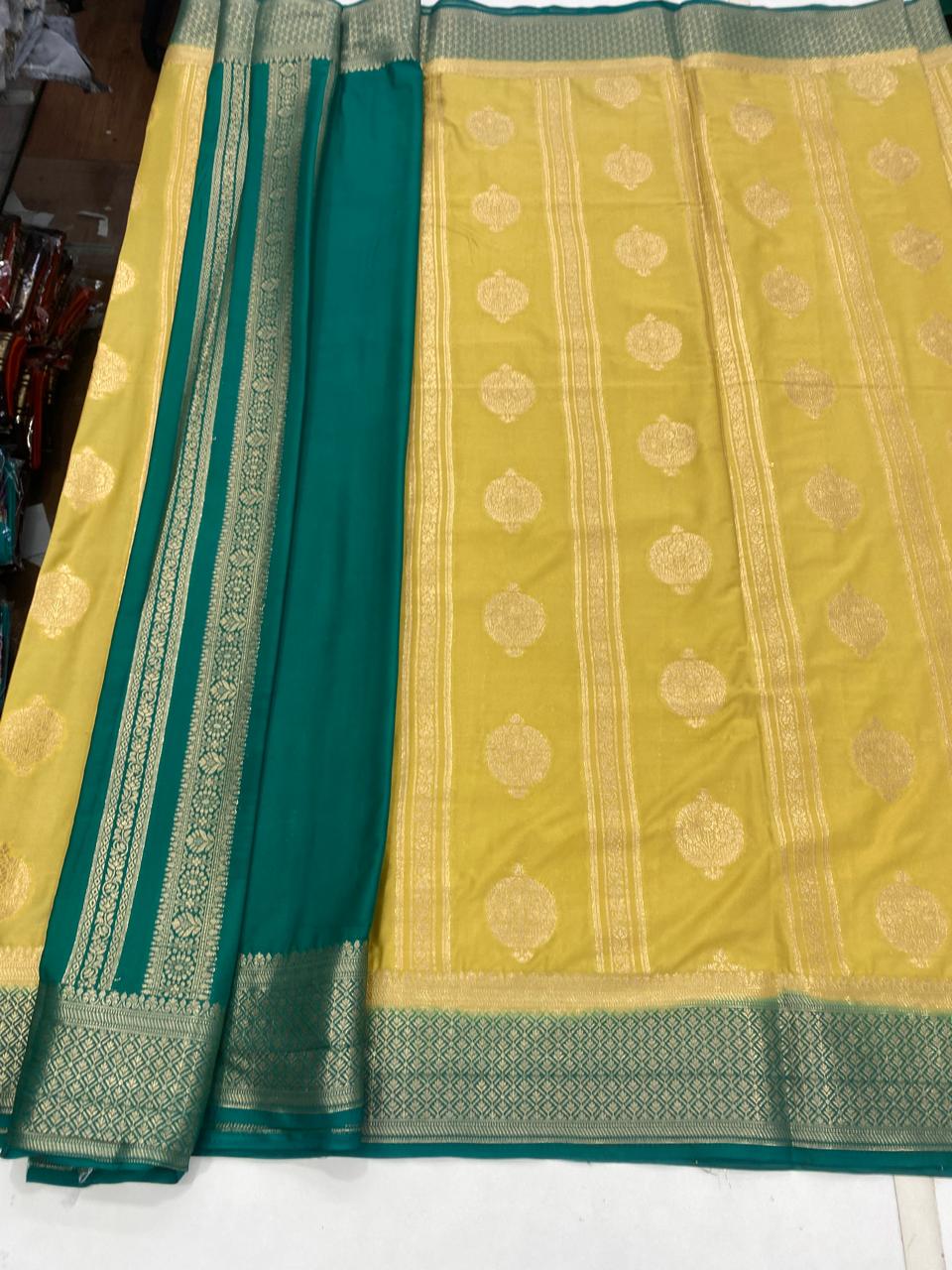 Mysore Crepe Butta Lines Saree (2855)