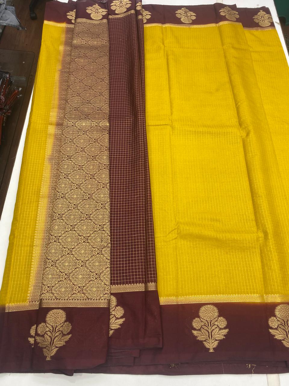 Georgette Checks Saree (2803)