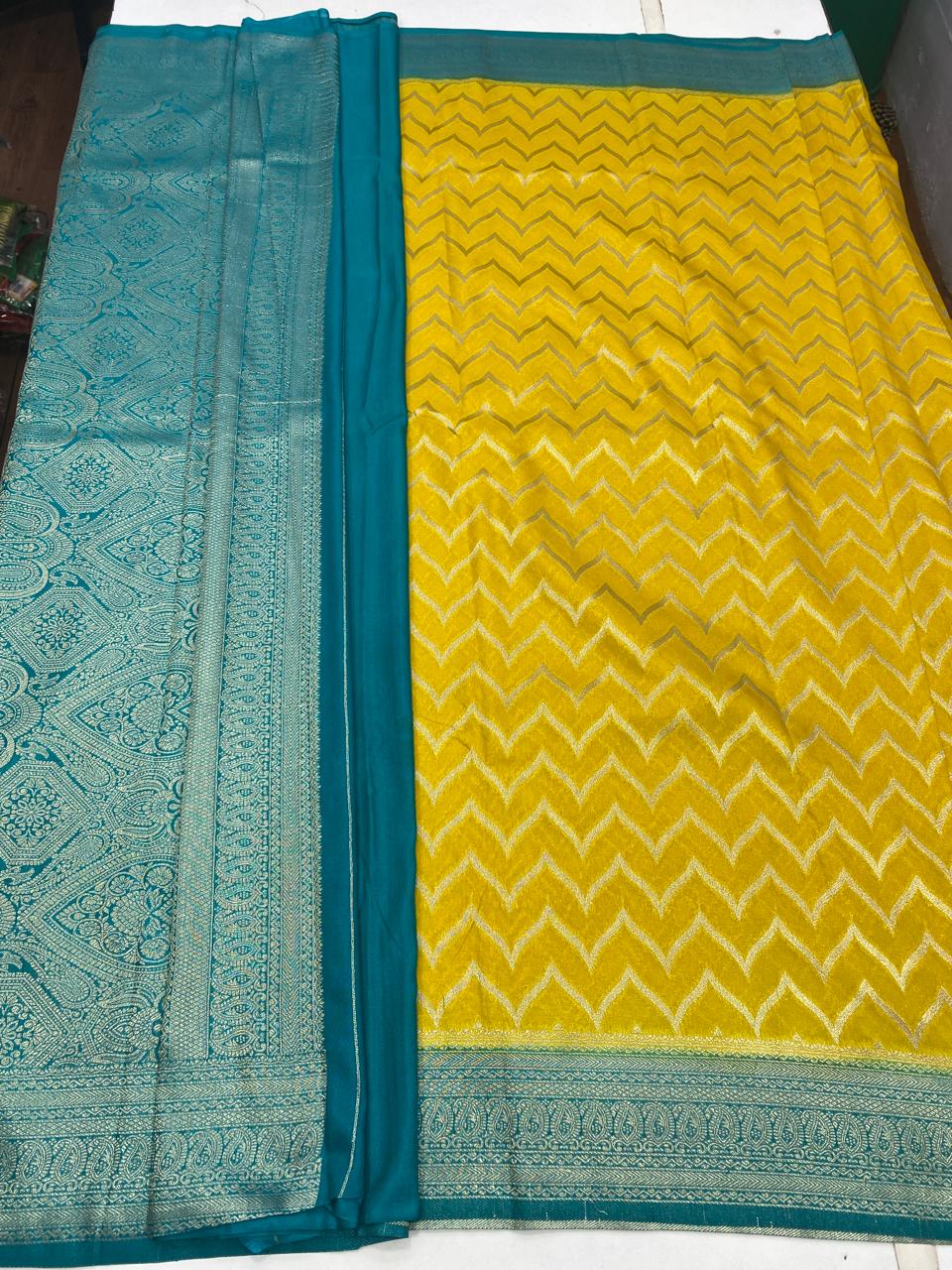 Khaddi Georgette Waves Saree (2865)