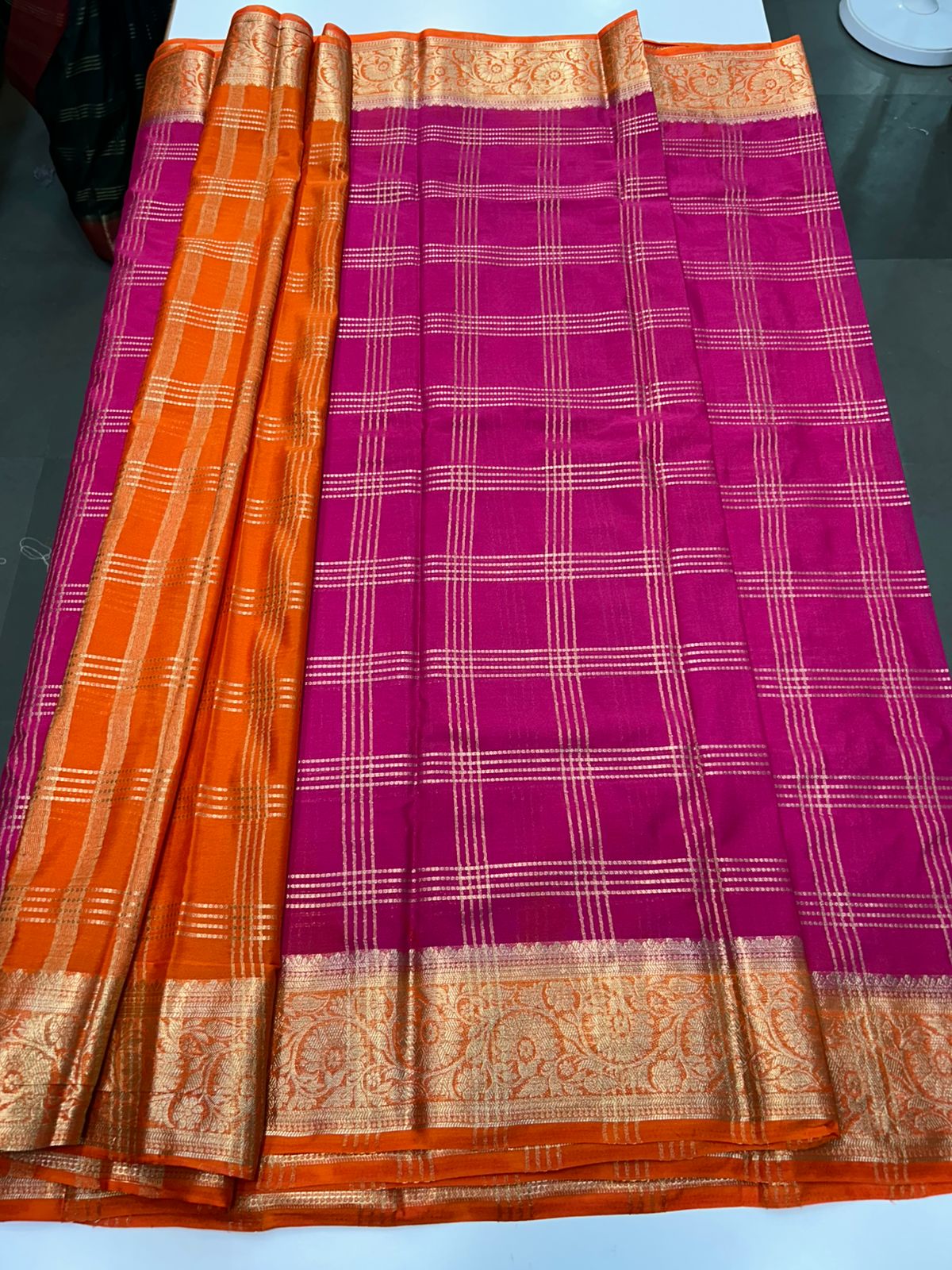 Chinnon Checks Saree (2867)