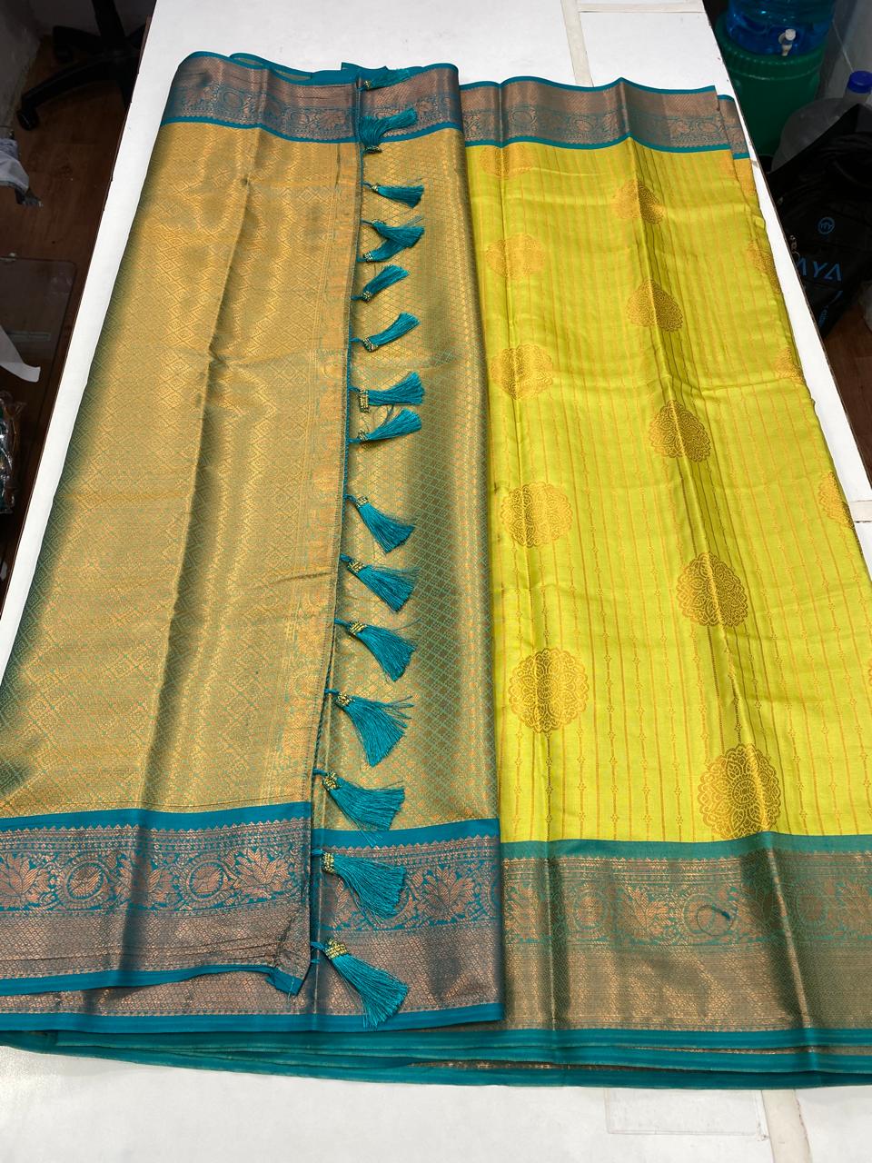 Semi Silk Broket Saree(2819A)