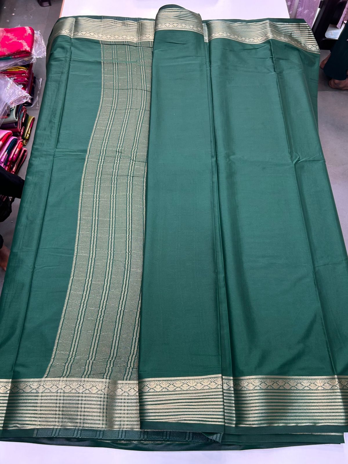 Mysore Crepe Self Saree (2900)