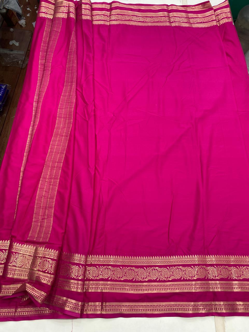 Mysore Crepe Self Saree (2901)