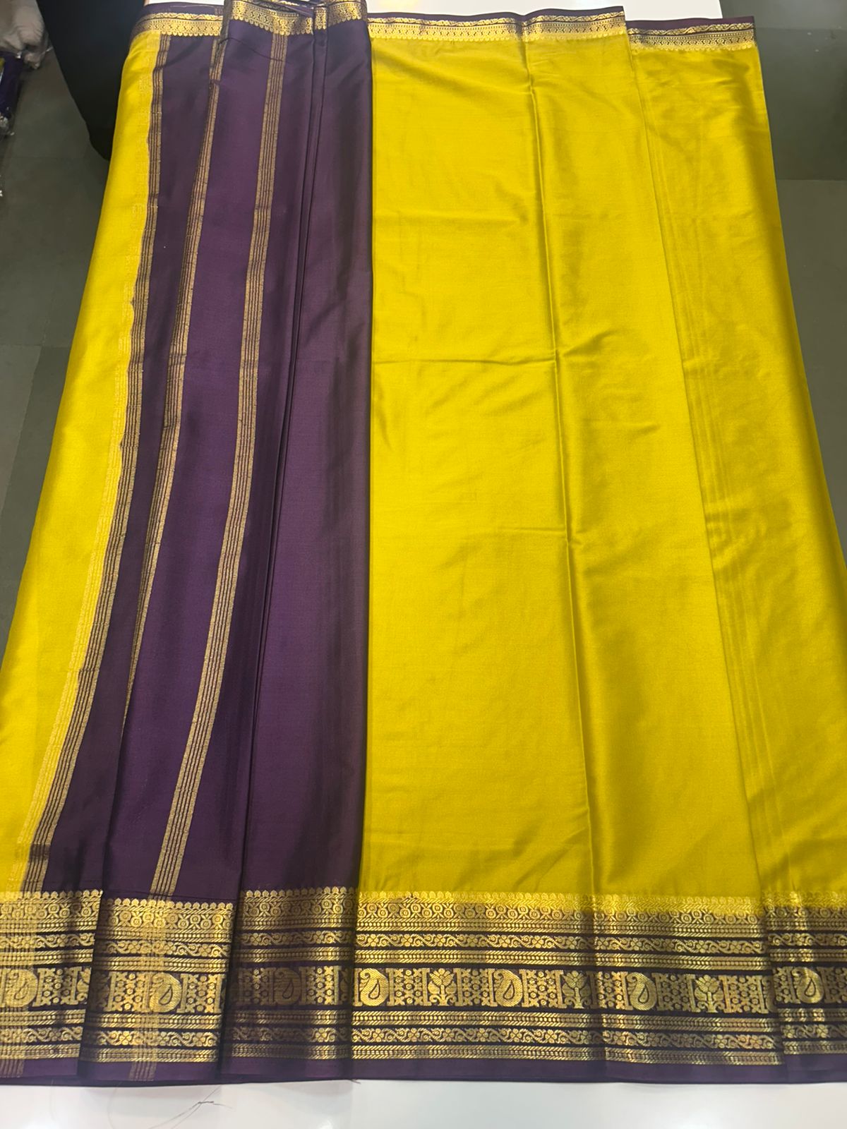 Crepe Mango Border Saree (2426G)