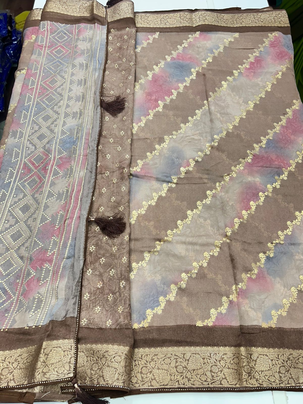 Fancy Georgette Spray Digital Saree (2741)