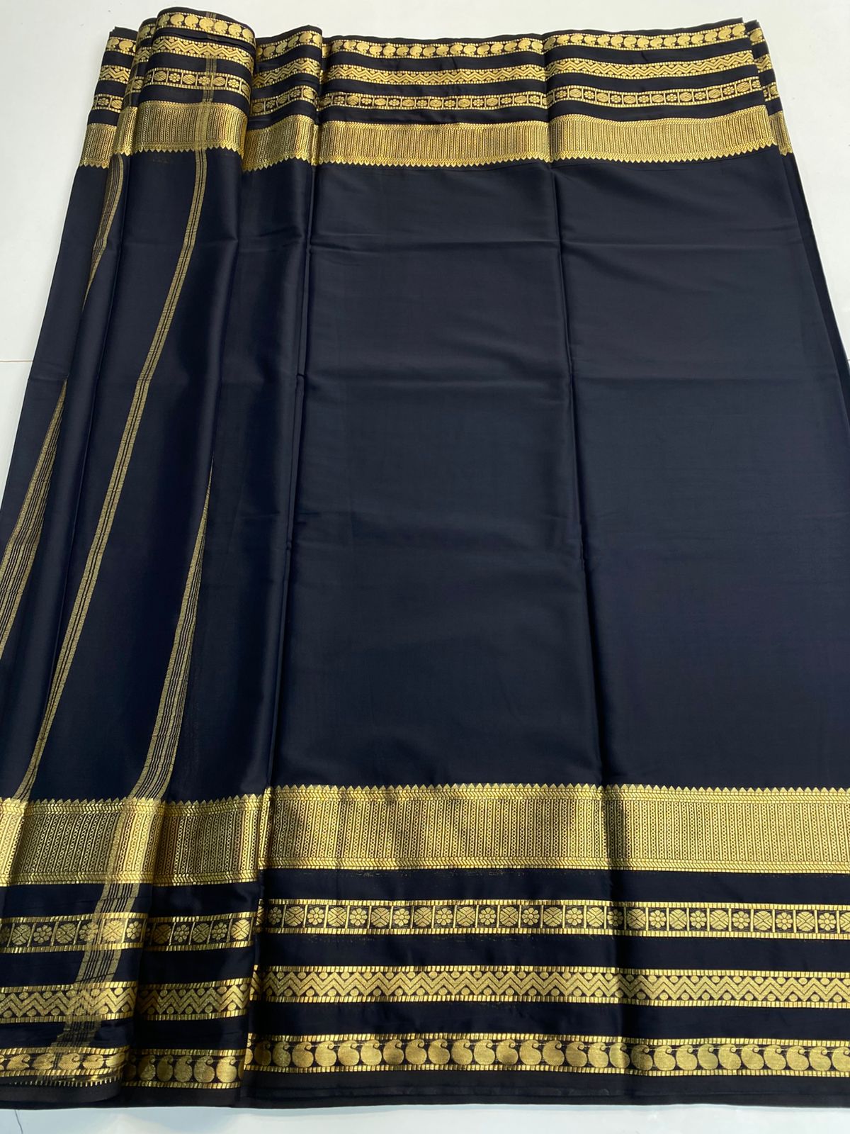 Mysore Crepe Self Saree (3143)