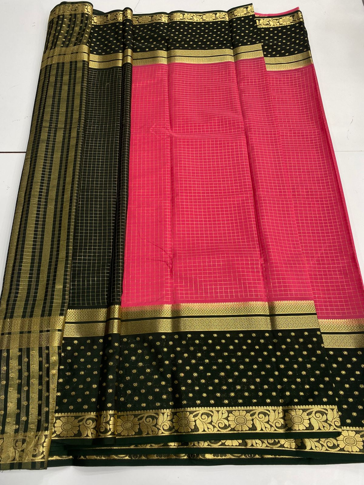 Georgette Chex Zari Butta Border Saree(3172)