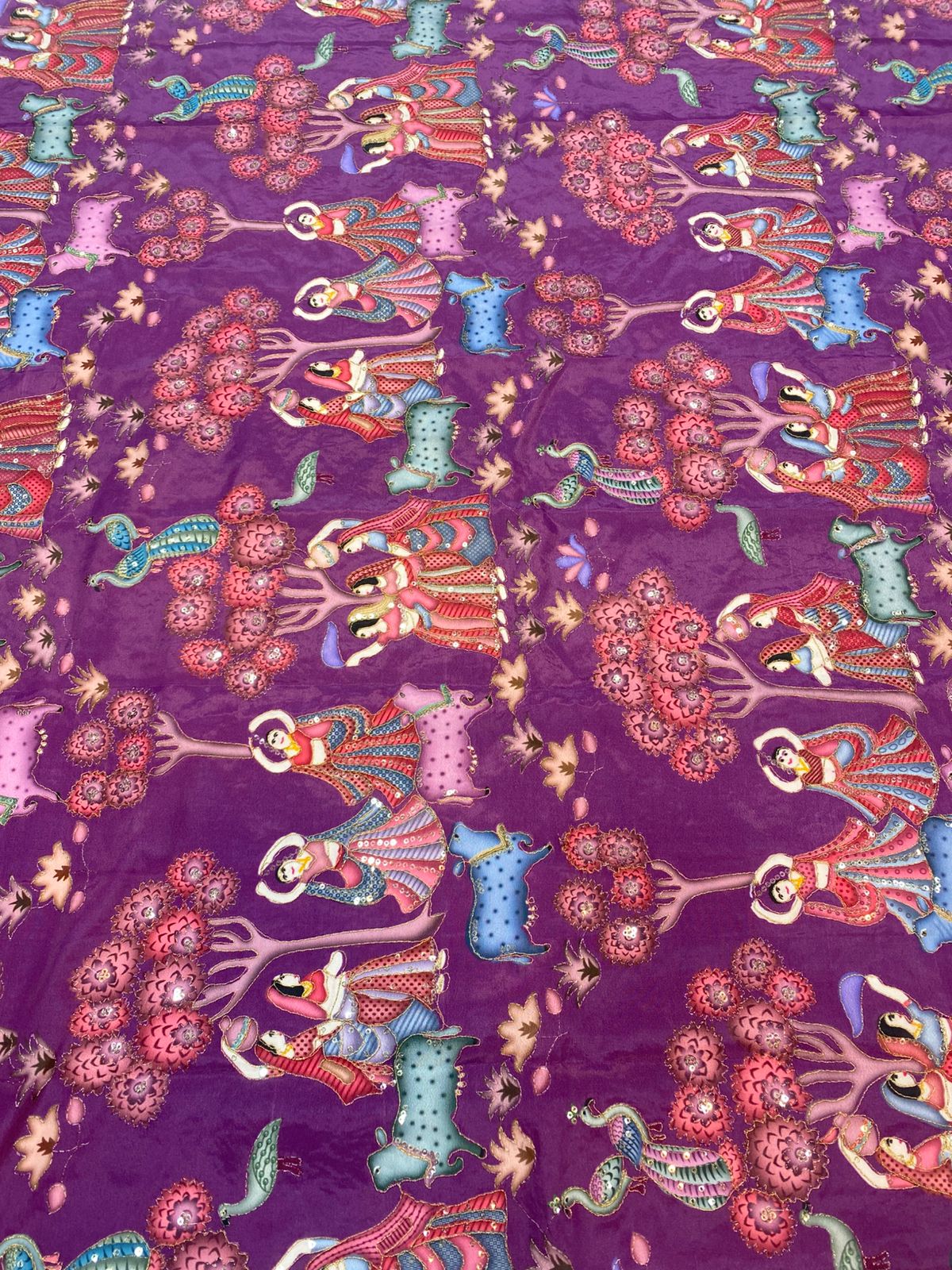 Natural Crepe Position Printed Embroidery Blouse(3217G)