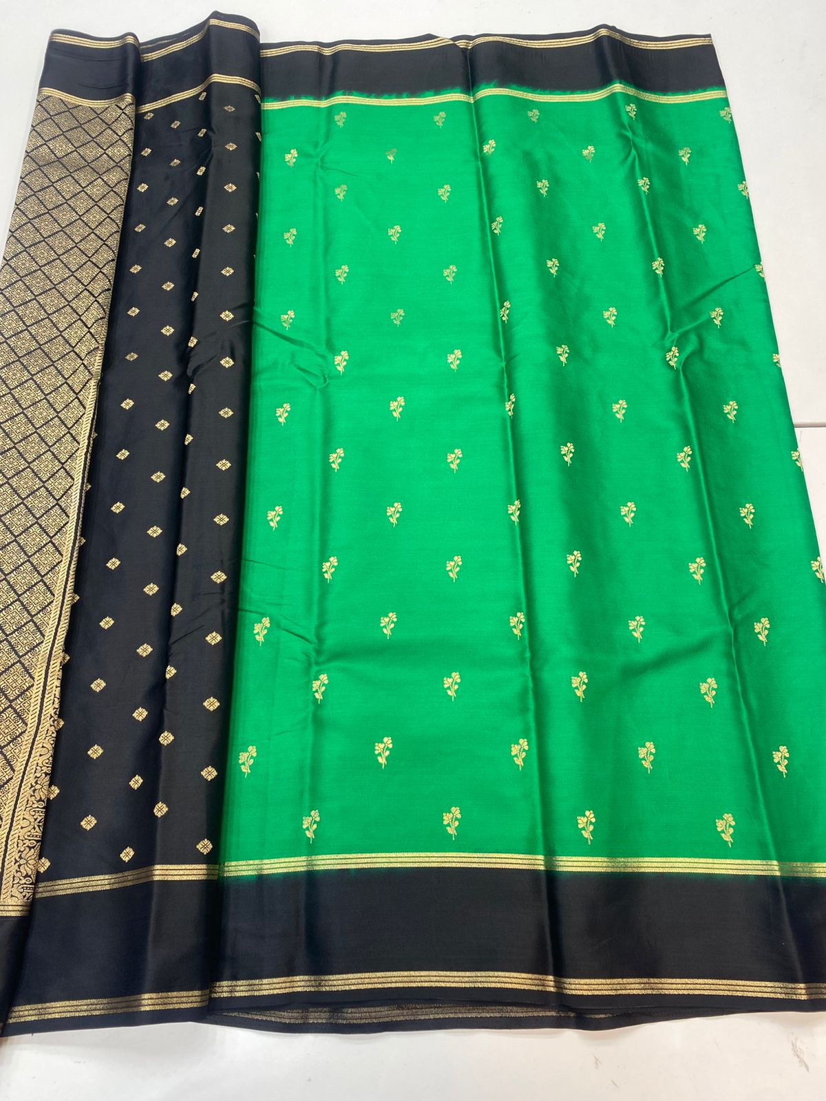 Semi Silk Butta Saree(3268)