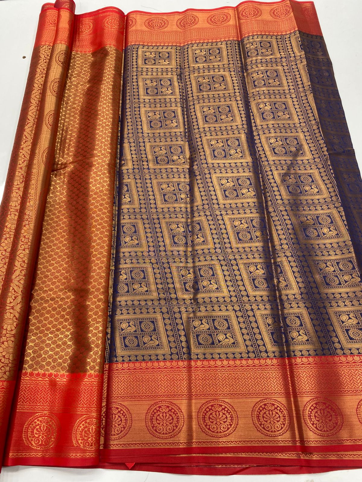 Semi Silk Broket Saree(3252D)