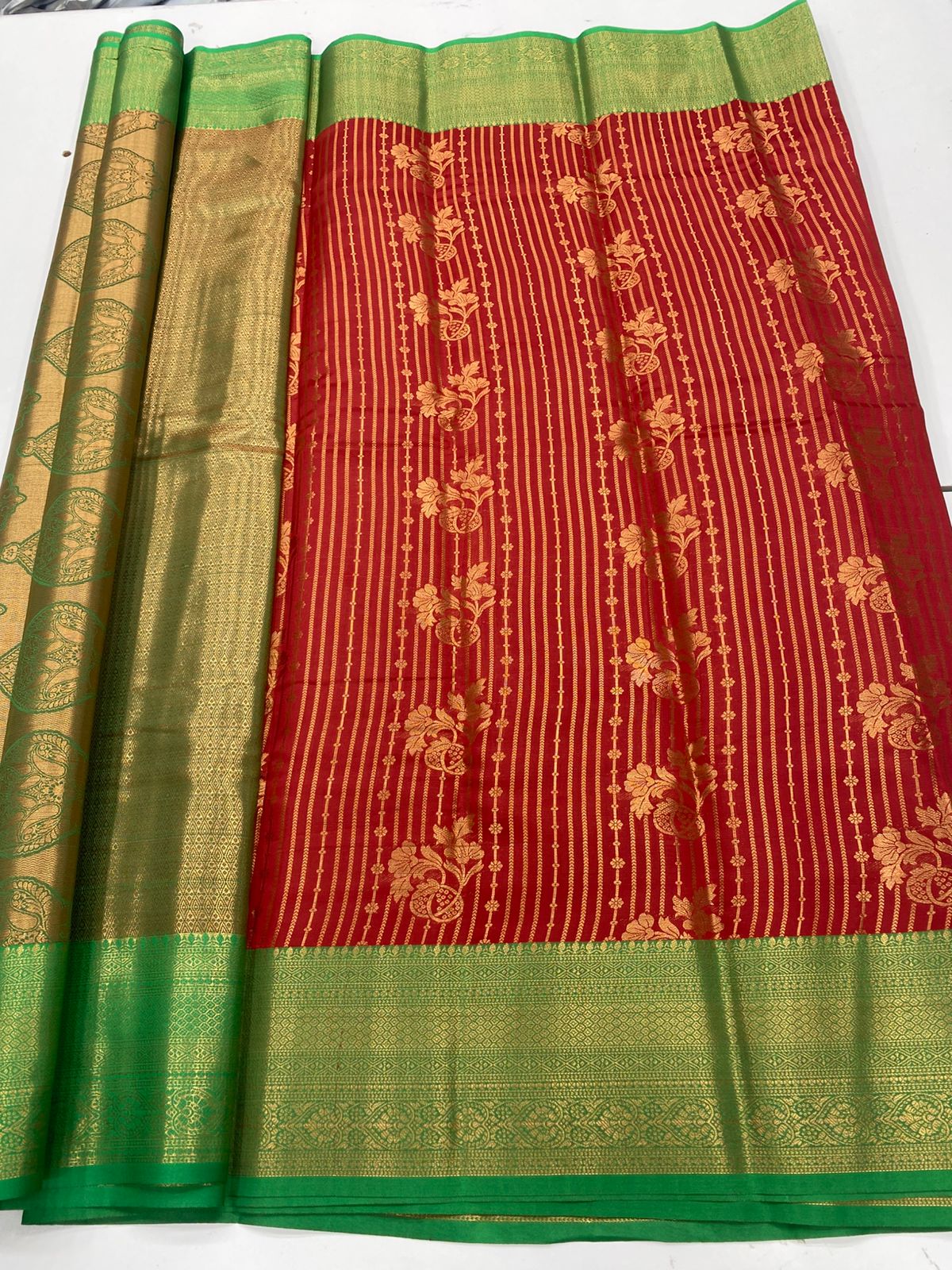 Semi Silk Broket Saree(3252F)