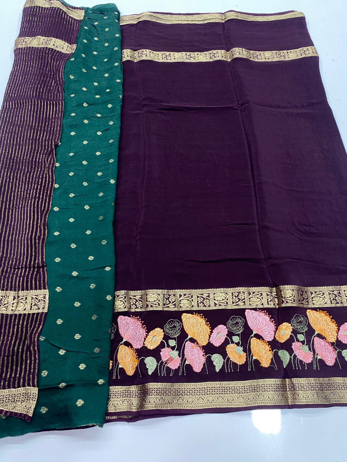 Fancy Viscose Fabric Floral Embroidery Saree(3385)