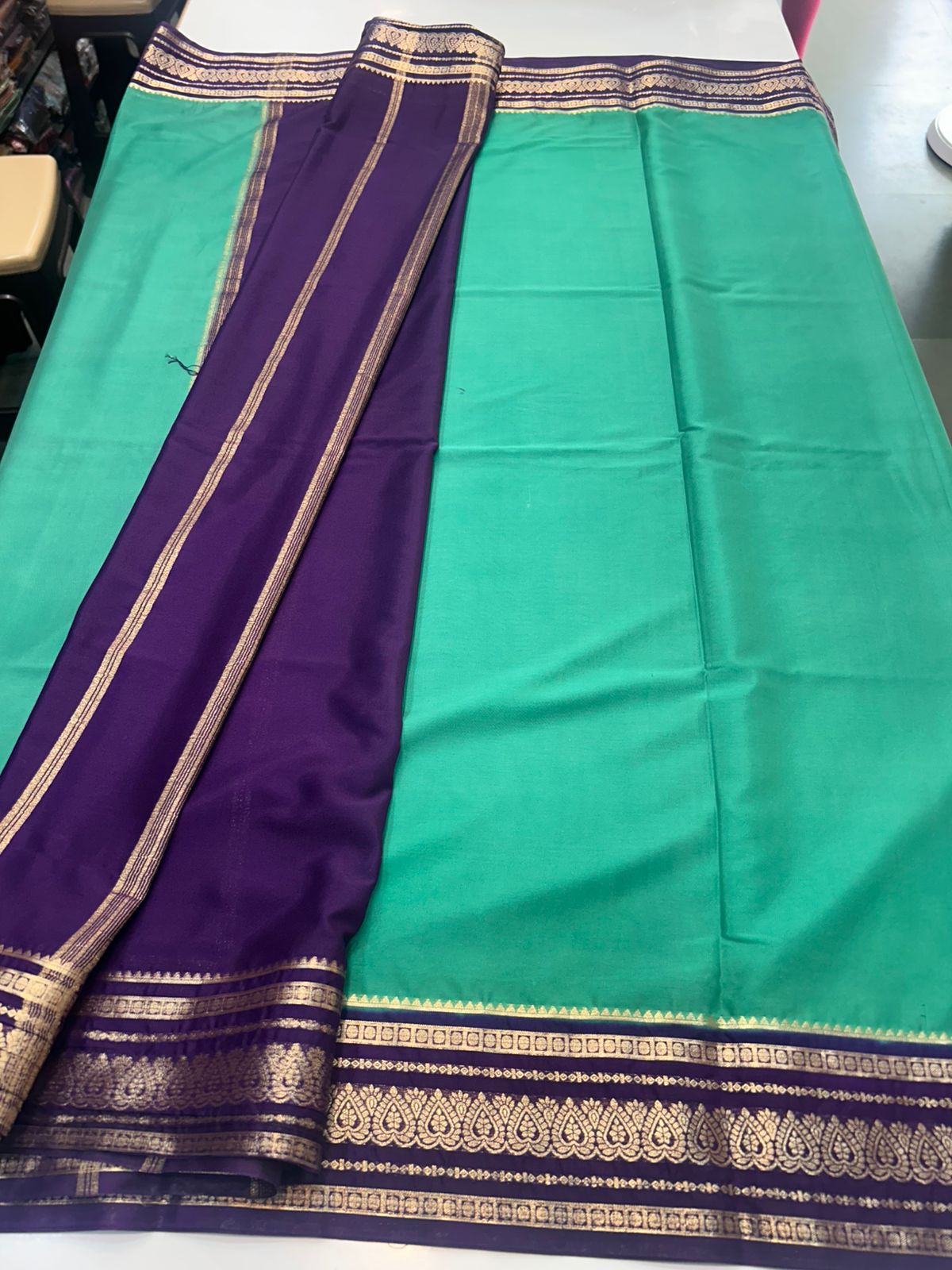 Crepe Plain Saree With Contrast Blouse (2426A)