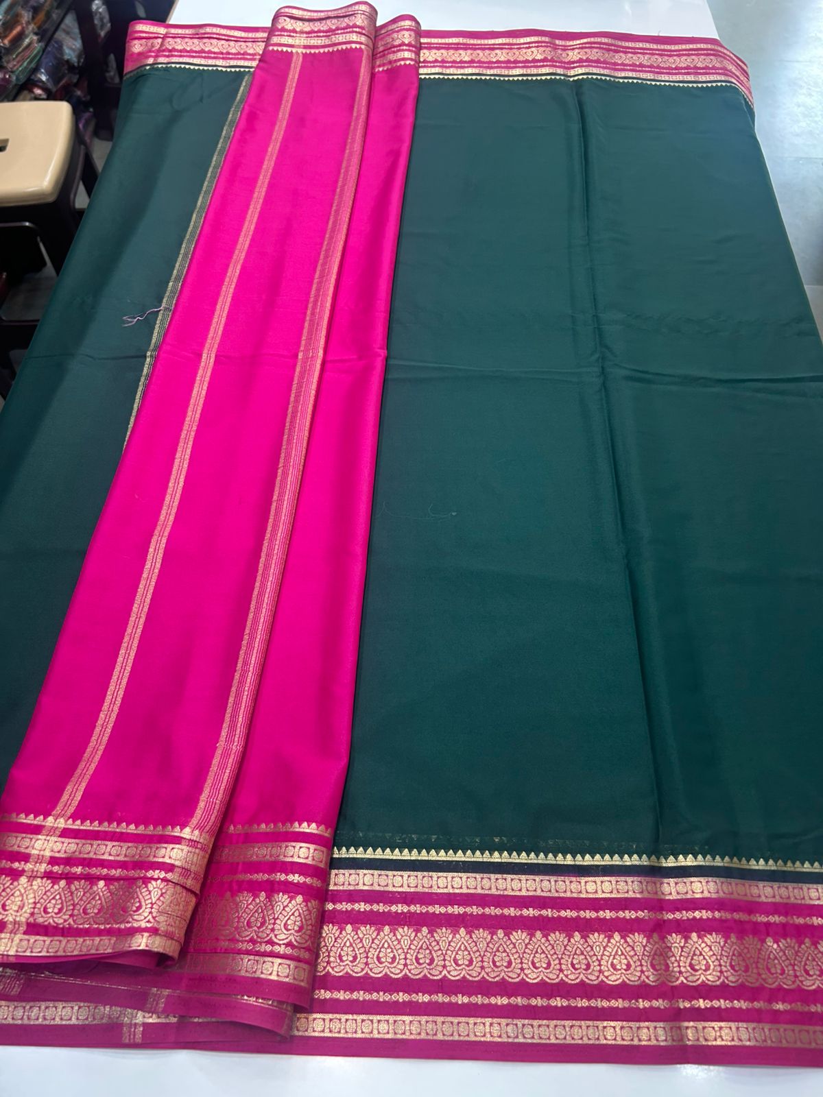 Crepe Plain Saree With Contrast Blouse (2426A)